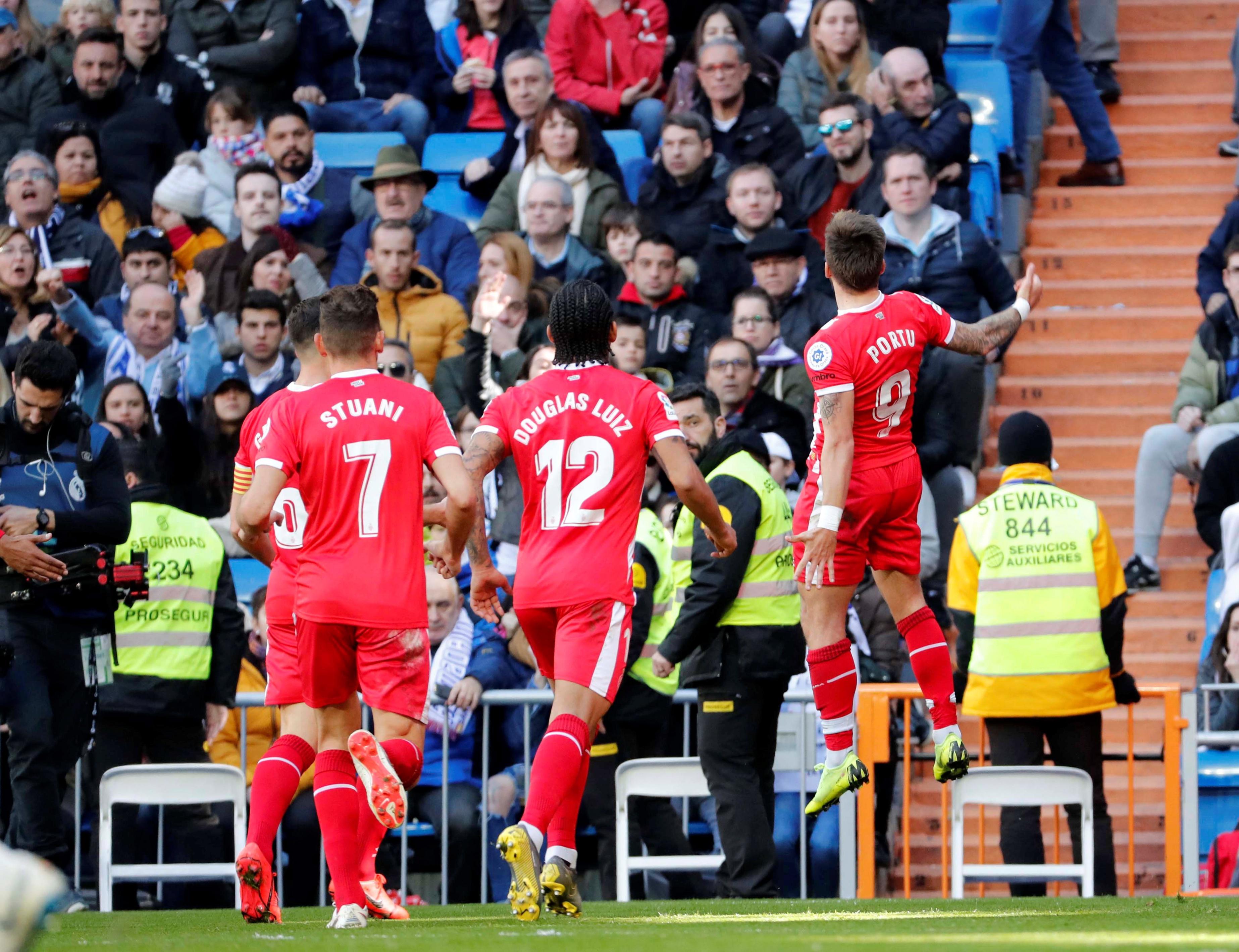 脚吉内蒂斯 脚吉内蒂斯